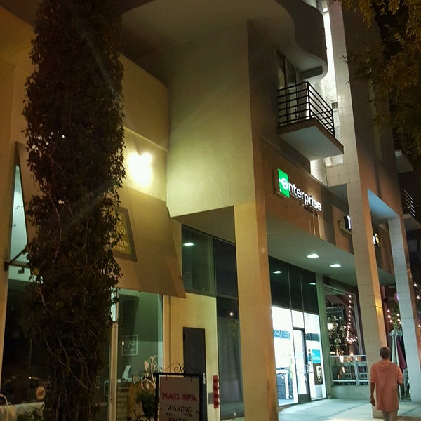 9/18/2016에 ᴡᴡᴡ.Bob.pwho.ru E.님이 Ramada Plaza West Hollywood Hotel and Suites에서 찍은 사진