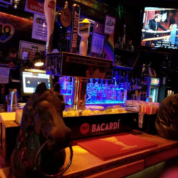 11/17/2017にᴡᴡᴡ.Bob.pwho.ru E.がTy&#39;s Barで撮った写真