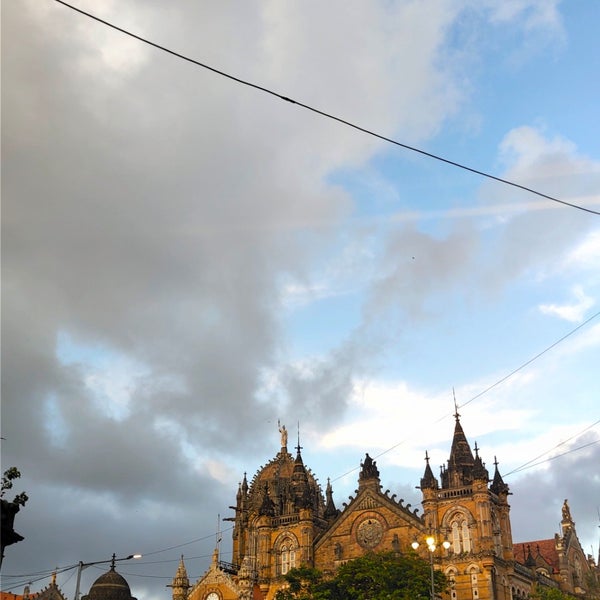 Снимок сделан в Chhatrapati Shivaji Maharaj Terminus пользователем Sanjay K. 9/28/2019