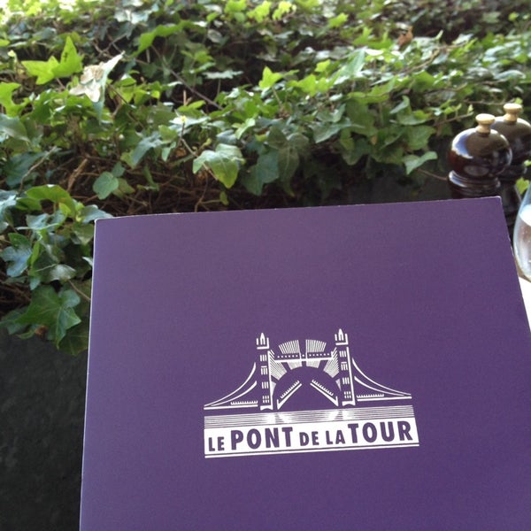 10/8/2013にkaeun y.がLe Pont de la Tourで撮った写真