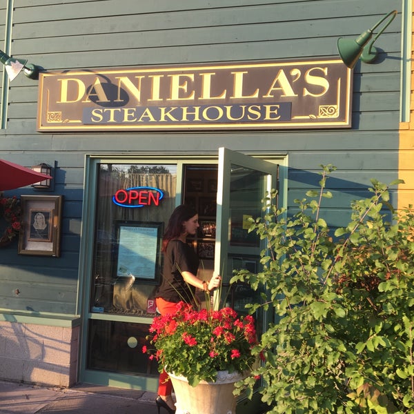 9/10/2016にBENがDaniella&#39;s Steakhouseで撮った写真