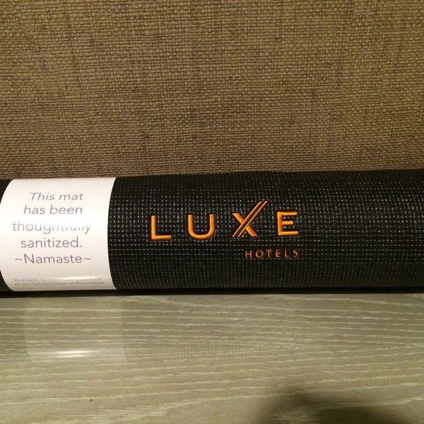 รูปภาพถ่ายที่ Luxe Sunset Boulevard Hotel โดย Sam Z. เมื่อ 4/6/2015