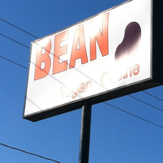 Das Foto wurde bei BEAN Vegan Cuisine von Daryl G. am 11/9/2012 aufgenommen