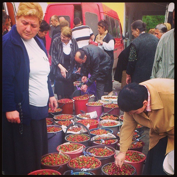 Photo taken at Vagzali Market | ვაგზლის ბაზრობა by Oleg C. on 5/11/2013