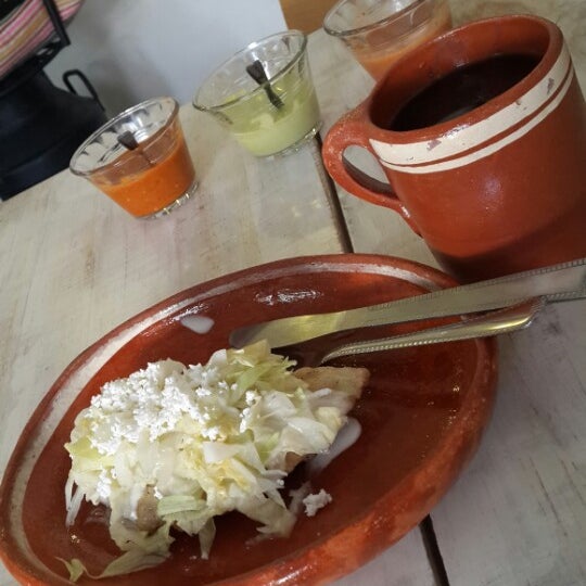 Photo taken at Kekas Coyoacán by Pauliinette S. on 4/15/2014