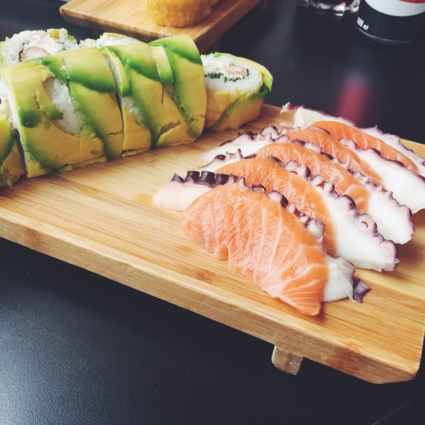 Unagi sushi ул алексея алехина 4а фото Sushi Unagi Japanese Restaurant in El Palomar
