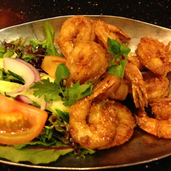 1/4/2013 tarihinde Jason R.ziyaretçi tarafından Ghin Khao Thai Food'de çekilen fotoğraf