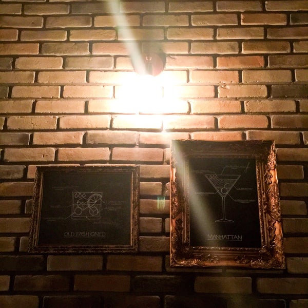 8/7/2015 tarihinde Gio C.ziyaretçi tarafından CU29 Cocktail Bar'de çekilen fotoğraf