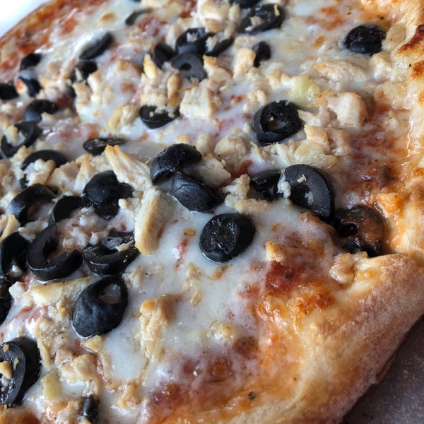 Пицца экзотика. Пицца экзотика. Mbs mini brewery system логотип чешский. Pizza scratch. Пицца в стиле нью-йорк.