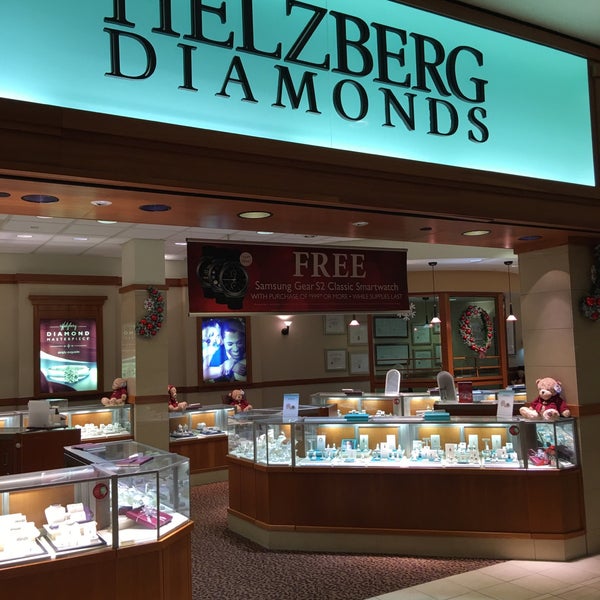 Helzberg Diamonds 53 visitors