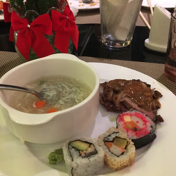 Foto diambil di Ngân Đình Restaurant oleh Strong Girl pada 12/16/2017