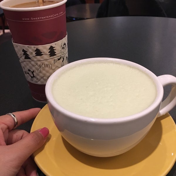 1/31/2018にStrong GirlがSweetwaters Coffee &amp; Tea Washington St.で撮った写真