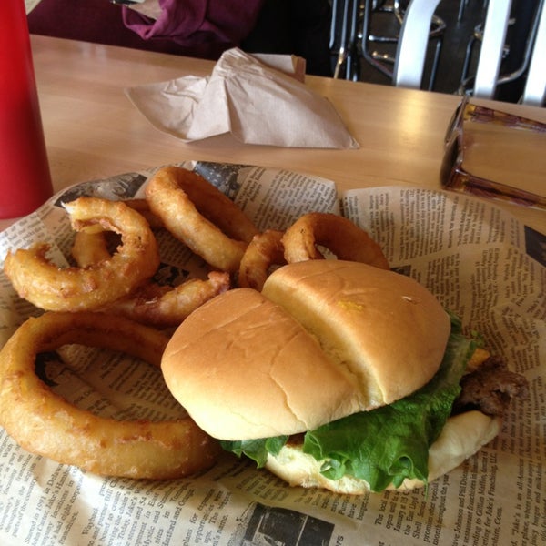 Photo taken at Jake&#39;s Wayback Burgers by Linder W. on 2/20/2013