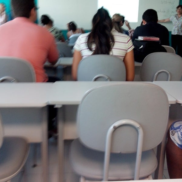 Photo taken at Faculdade Ruy Barbosa - Campus Paralela by Cauan D. on 8/10/2013