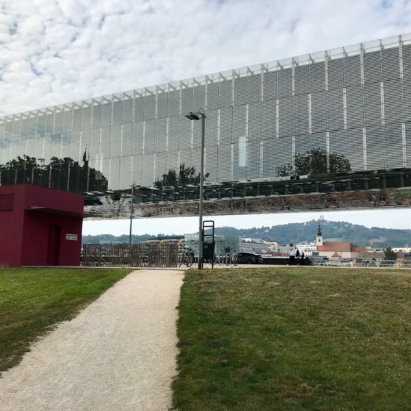 รูปภาพถ่ายที่ LENTOS Kunstmuseum โดย Wolfram เมื่อ 8/30/2019
