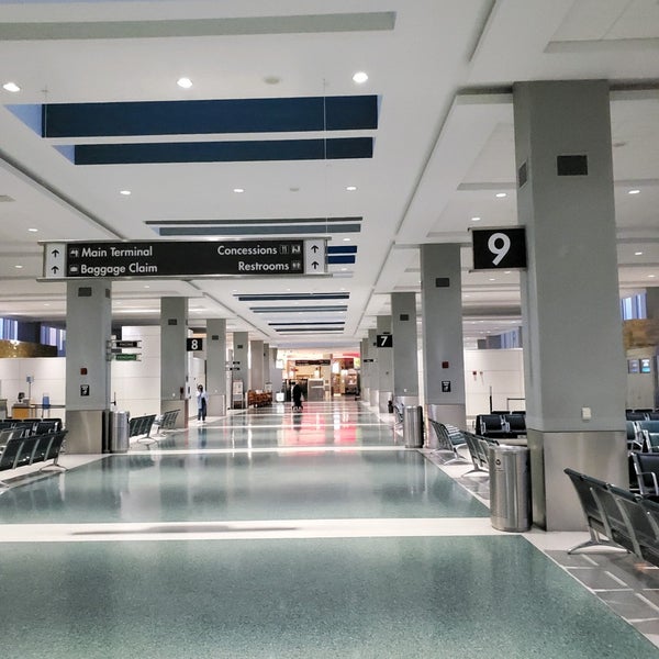 รูปภาพถ่ายที่ McGhee Tyson Airport (TYS) โดย David S. เมื่อ 4/5/2022