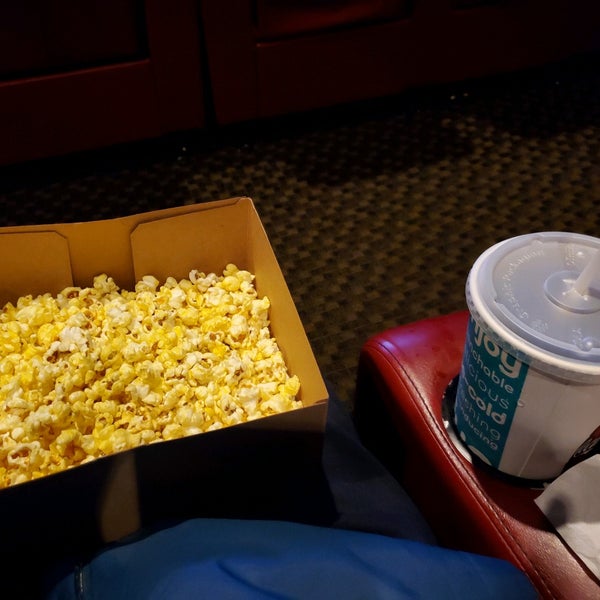 AMC Holland 8 Movie Theater in Holland