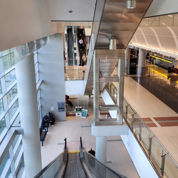 Rental Car Center 44 tips