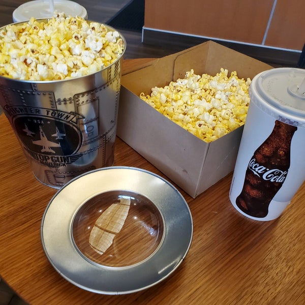 AMC Holland 8 Movie Theater in Holland