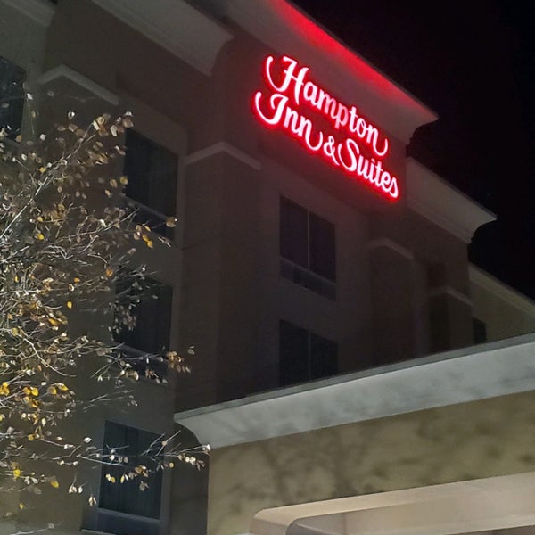 Das Foto wurde bei Hampton Inn &amp; Suites von David S. am 11/11/2020 aufgenommen