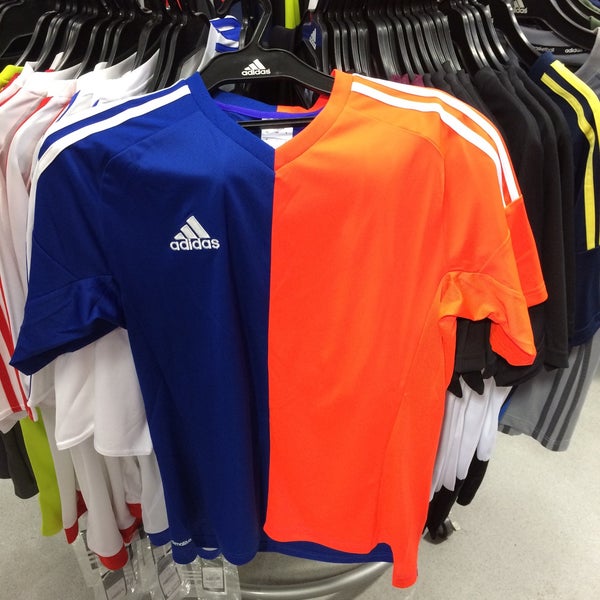 アディダス ファクトリーアウトレット 鶴見 鶴見区茨田大宮2 7 70 Da Fotograflar