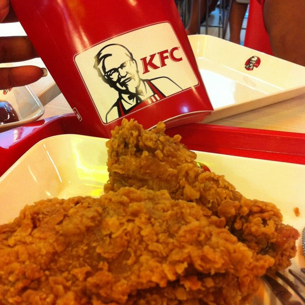 Кфс в мюнхене. Kfc центральный. Кфс драйв. Kfc центральный. Кфс беляево.