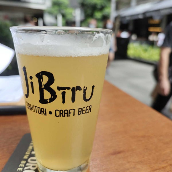 7/10/2022 tarihinde Jason W.ziyaretçi tarafından JiBiru Craft Beer Bar'de çekilen fotoğraf