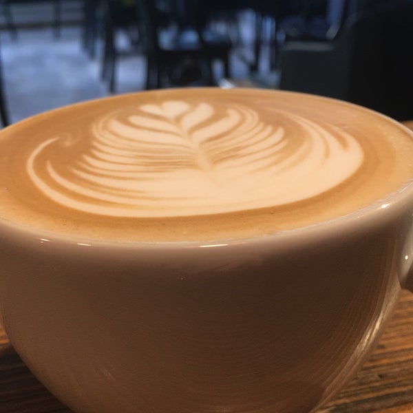12/10/2019 tarihinde Rifat Y.ziyaretçi tarafından Chapter Coffee'de çekilen fotoğraf