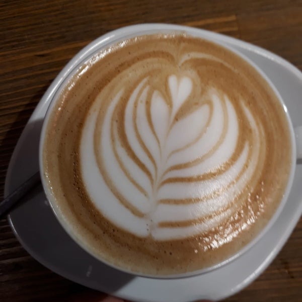 2/19/2019 tarihinde Rifat Y.ziyaretçi tarafından Chapter Coffee'de çekilen fotoğraf