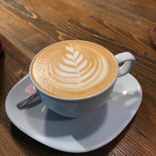 4/20/2019 tarihinde Rifat Y.ziyaretçi tarafından Chapter Coffee'de çekilen fotoğraf