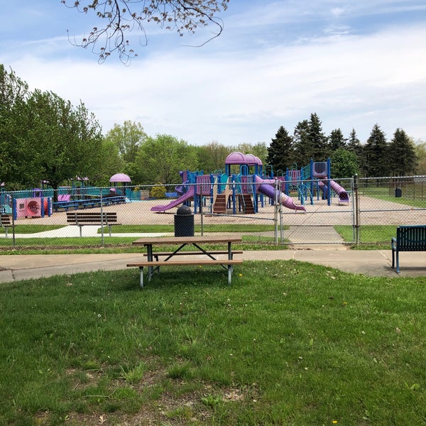 Alameda Park Park in Butler