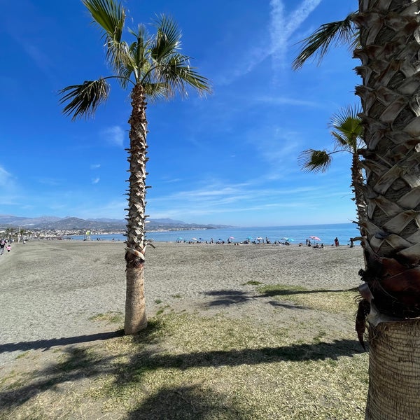 Das Foto wurde bei Playa de Torre del Mar von RΔBΔSZ ✪. am 3/12/2023 aufgenommen