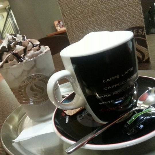 Photo taken at Coffeeshop Company by S M. on 12/19/2012