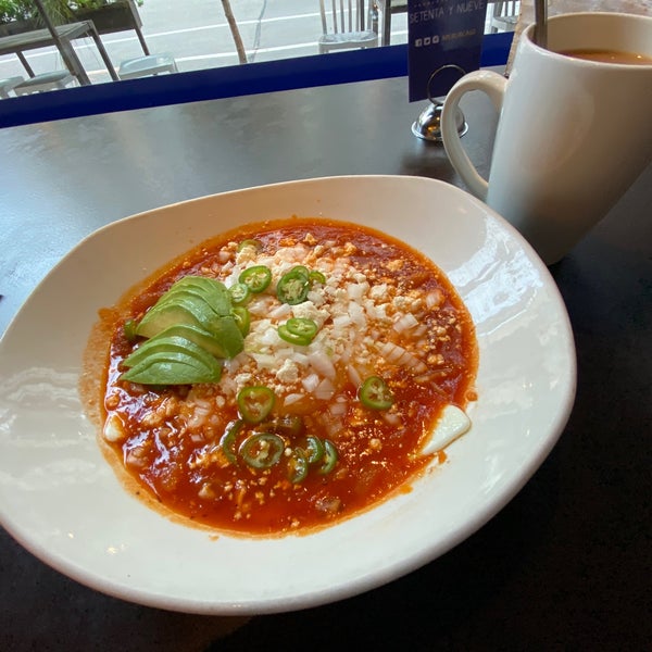Photo taken at Xoco by Shaz R. on 10/5/2019