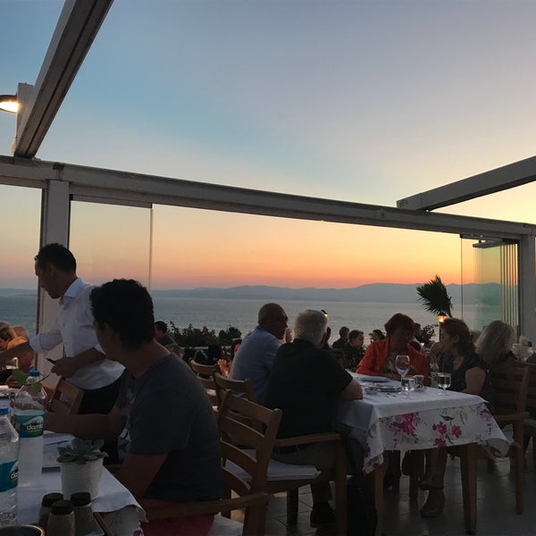 Das Foto wurde bei Ayasaranda İmren Restaurant von Vedat A. am 7/6/2019 aufgenommen