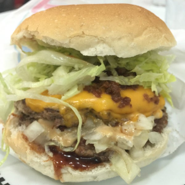 7/31/2016にLuiz_KazanがTwelve Burgerで撮った写真