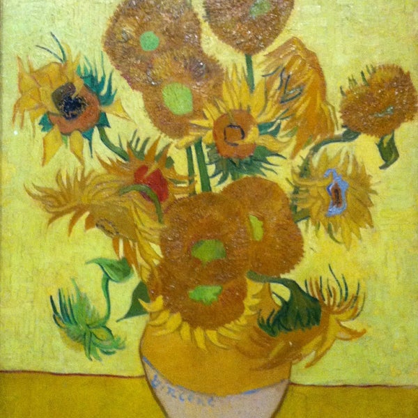 Foto tomada en Museo Van Gogh  por Laila E. el 5/26/2013