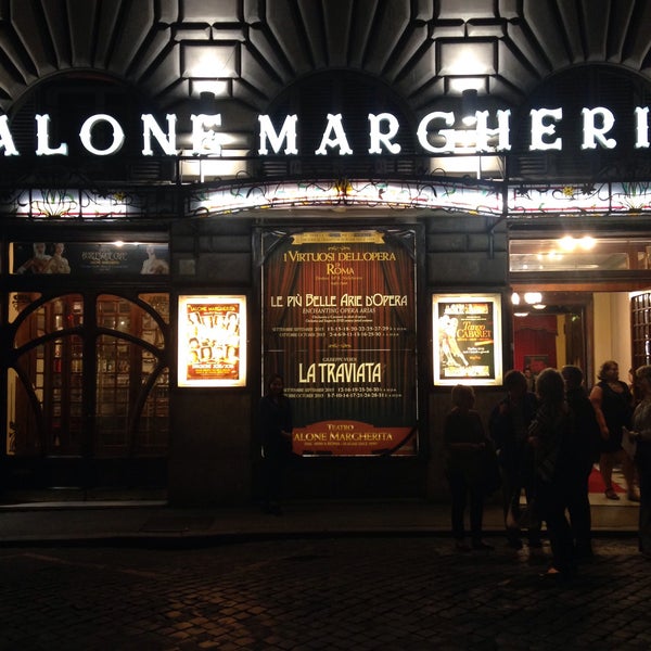 Снимок сделан в Teatro Salone Margherita пользователем Cesar R. 10/7/2015