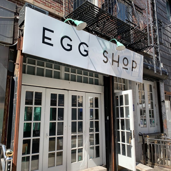 Foto scattata a Egg Shop da Chandra P. il 3/14/2022