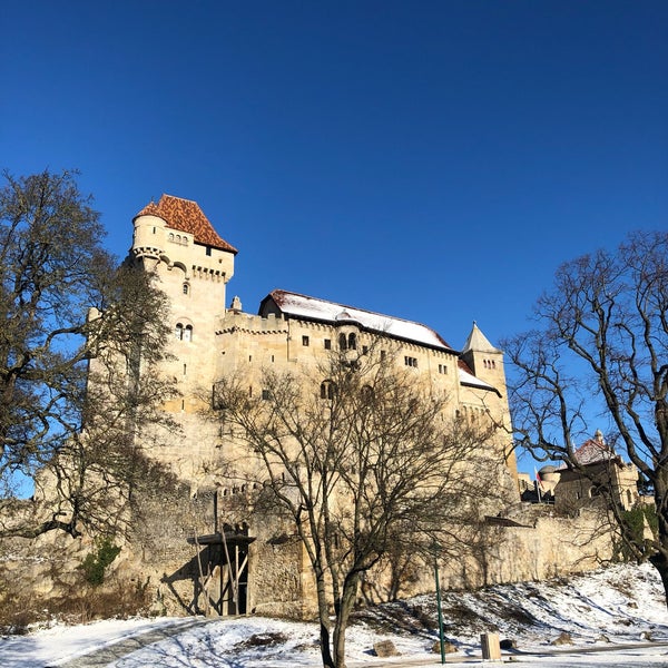 Das Foto wurde bei Burg Liechtenstein von Максим К. am 1/11/2019 aufgenommen