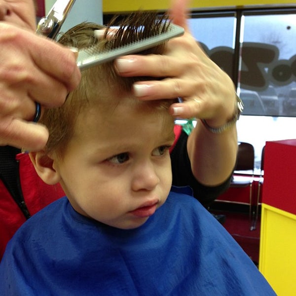 Hair Do Zoo Hair Salon in St. Vital