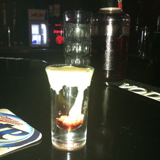 Foto scattata a Reilly&#39;s Westshore Taphouse da Terence R. il 10/15/2012