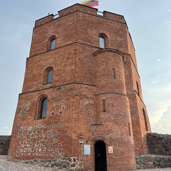 8/30/2023 tarihinde Rohith C.ziyaretçi tarafından Gedimino Pilies Bokštas | Gediminas’ Tower of the Upper Castle'de çekilen fotoğraf