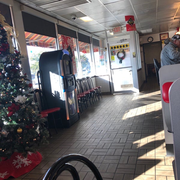 Waffle House Breakfast Spot in Pascagoula