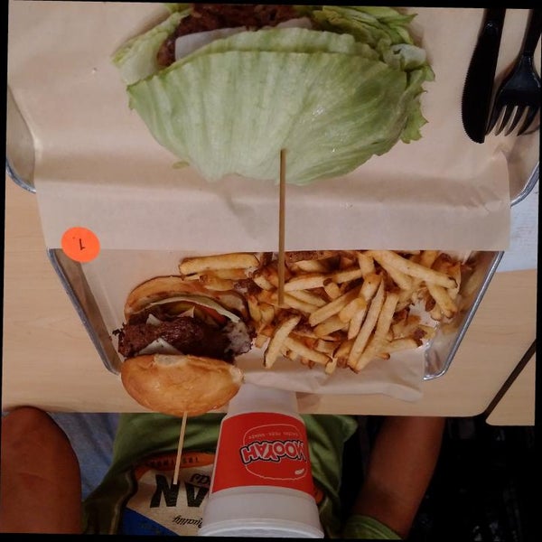 Foto tirada no(a) MOOYAH Burgers, Fries &amp; Shakes por Nanz S. em 9/14/2015