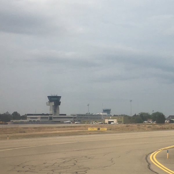 Снимок сделан в Aéroport Strasbourg-Entzheim (SXB) пользователем Christian L. 8/8/2018