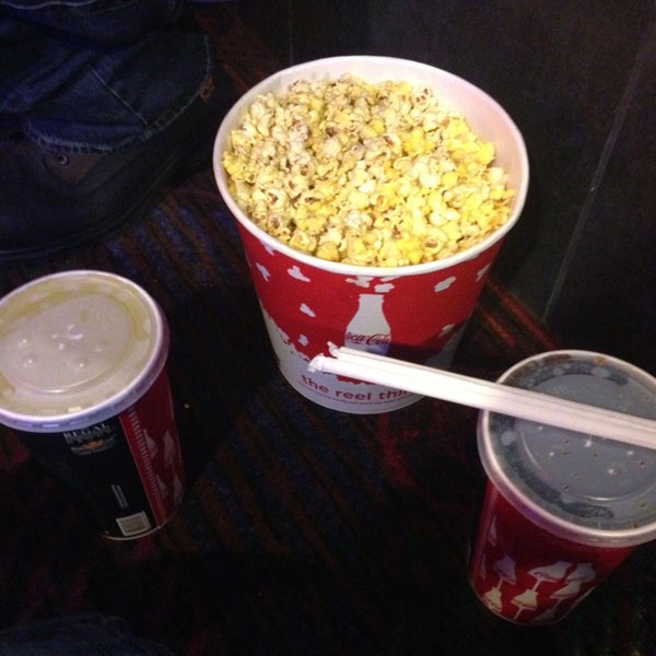 Regal Deerfield Town Center & RPX Sinema'da fotoğraflar