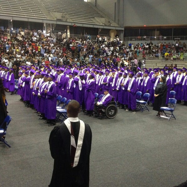 Photos at Ellis Davis Fieldhouse Southwest Dallas 3 tips from 279