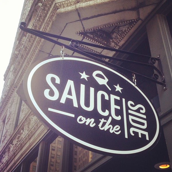 2/14/2013 tarihinde Jeremy C.ziyaretçi tarafından Sauce On The Side'de çekilen fotoğraf