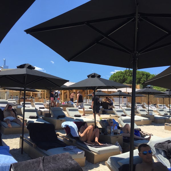 Photo taken at Villas • Seaside Lounge &amp; Restaurant by анастэйша💁🏼 on 7/19/2016